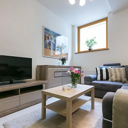 Gorace Zrodla Centrum Апартаменти